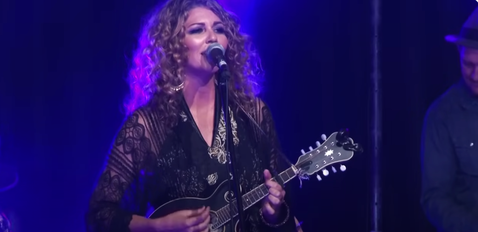 Load video: Melissa Fraser, Raychel Stone and Sue Ray perform &#39;WIldflowers&#39; (Dolly Parton) at the Old Museum, Brisbane as part of  &#39;Wildflowers- a celebration of the songs of TRIO- Dolly Parton, Linda Ronstadt and EmmyLou Harris.